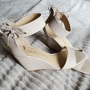 Nude wedges